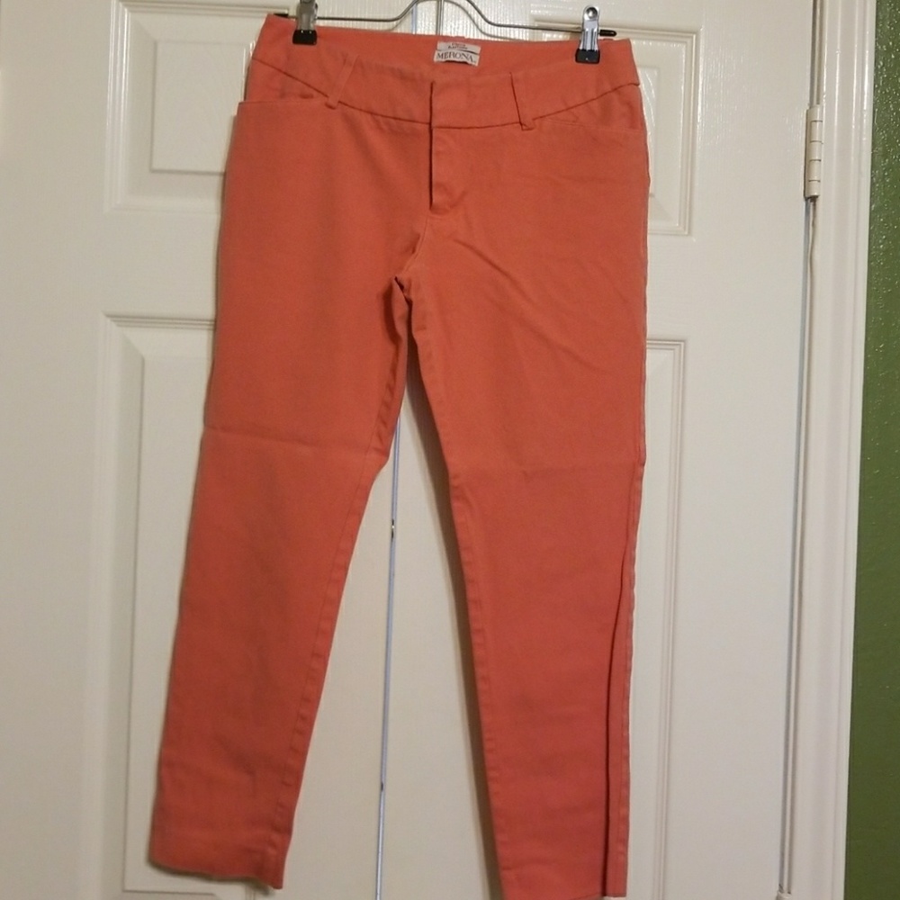 Orange Capri